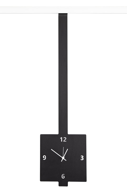 STAS clocktica, horloge design, métal robuste.